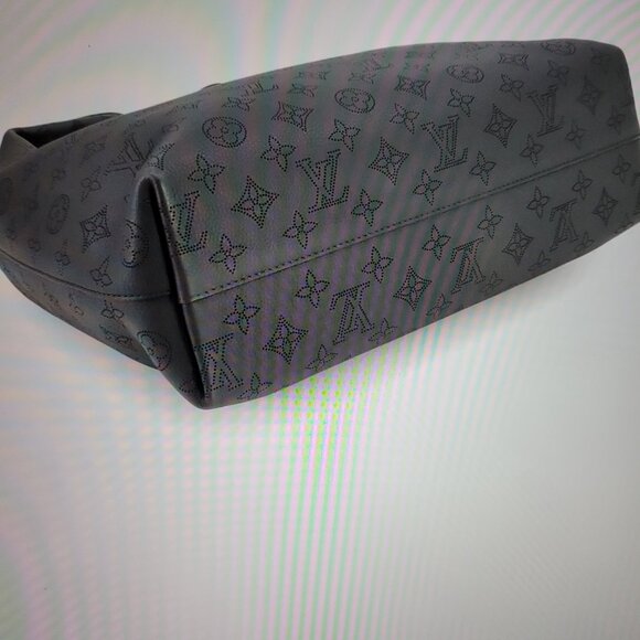 Louis Vuitton Why Knot MM Noir - Picture 4 of 16